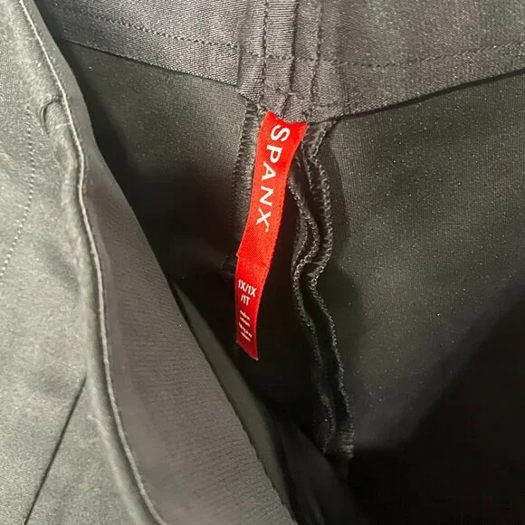 Spanx The Black Perfect A Line Classic Short 1X NWT #76 - Picture 5 of 6